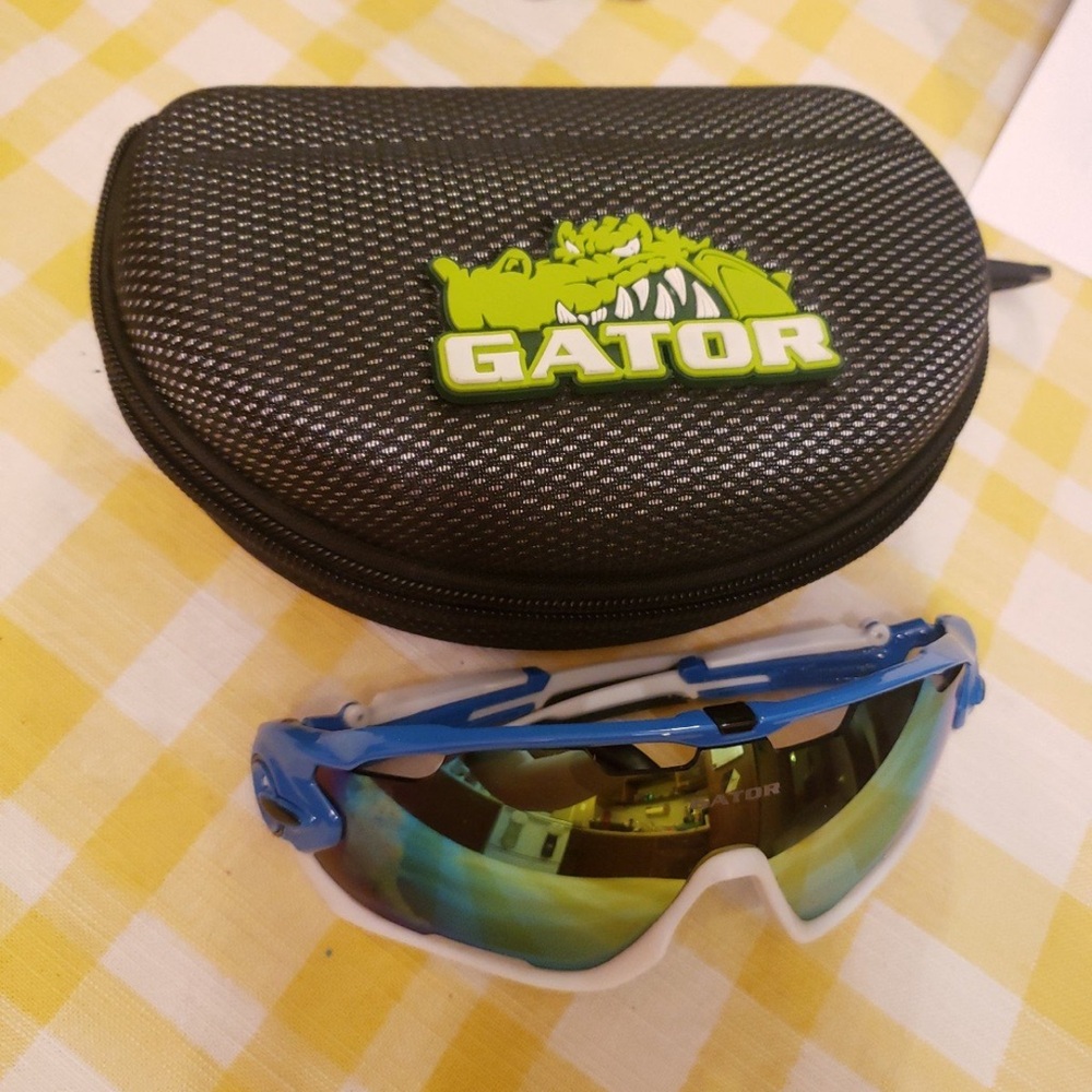 Gator Blue Sports Sunglasses with Case